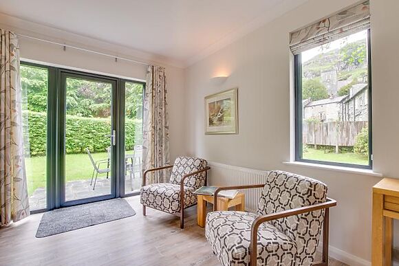 Oakdene House - photo 6 of 15