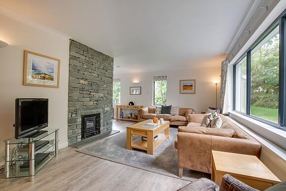 Oakdene House - photo 7 of 15