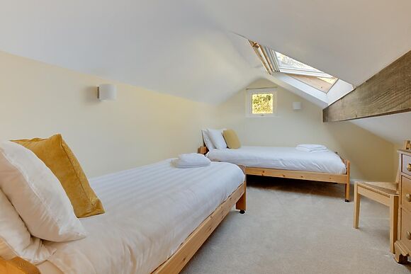 2-Bedroom Cottage with Garden in Chapel Stile