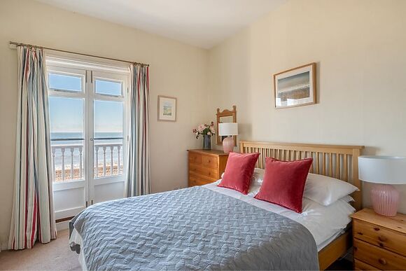 Regent Cottage - photo 8 of 13