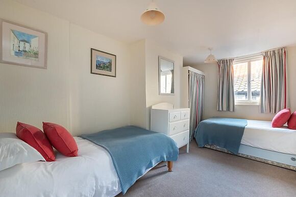 Regent Cottage - photo 12 of 13