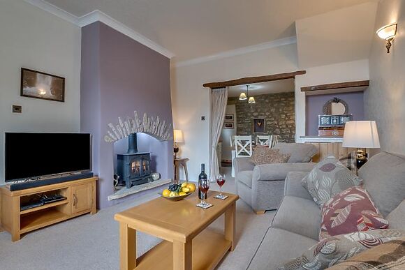 Detached Stone House for 12 in Kettlewell - photo 8 of 15
