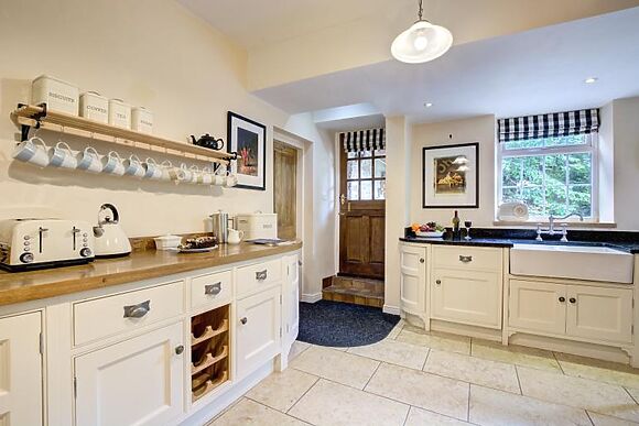 Detached Stone House for 12 in Kettlewell - photo 9 of 15
