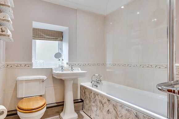 Detached Stone House for 12 in Kettlewell - photo 14 of 15