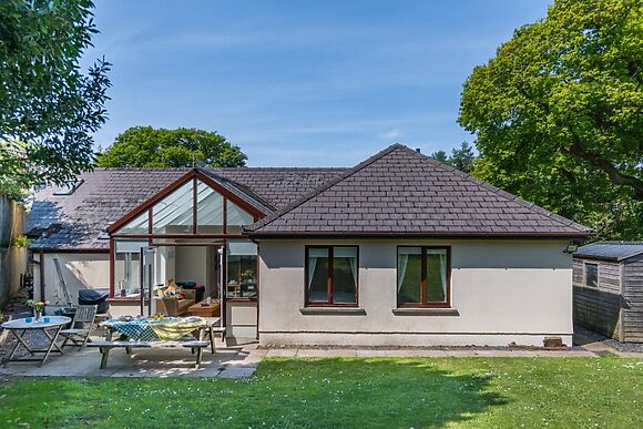 6Stammers Retreat