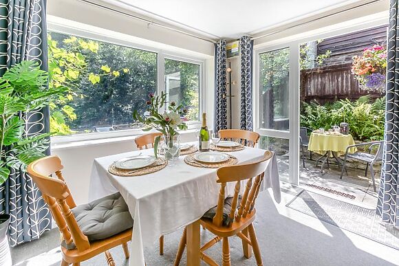 River View Sunny Lyn