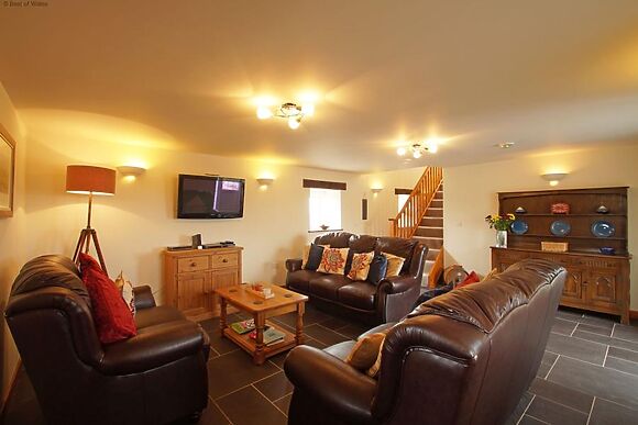 Bythynnod Lleuddad Cottages