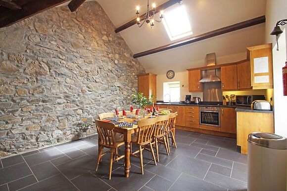 Bythynnod Lleuddad Cottages