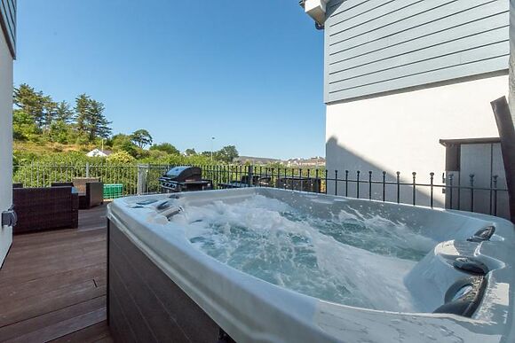 3-Bedroom House with Garden in Abersoch