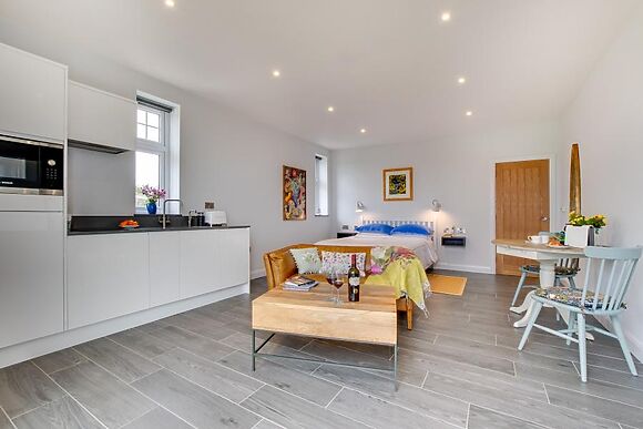 4-Bedroom House in Bwlchtocyn