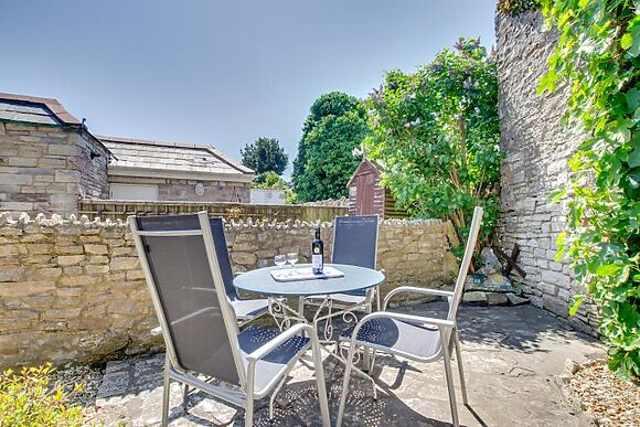 Cottage for 6 in Swanage - photo 8 of 15