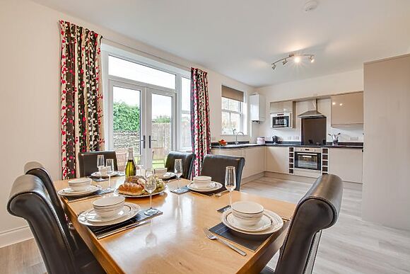 Mount House, group cottage in Leyburn, sleeps 8