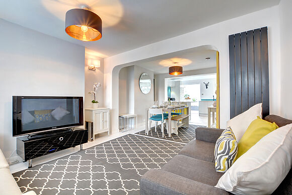 Sunny Side House, group cottage in Brighton, sleeps 8