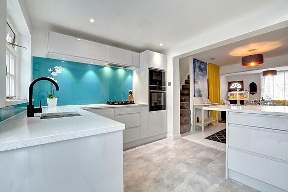 Sunny Side House - photo 4 of 17