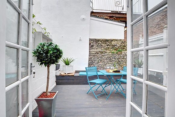 Sunny Side House - photo 14 of 17