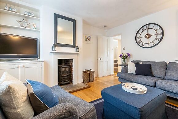 Fishermans Cottage Southwold - photo 3 of 13