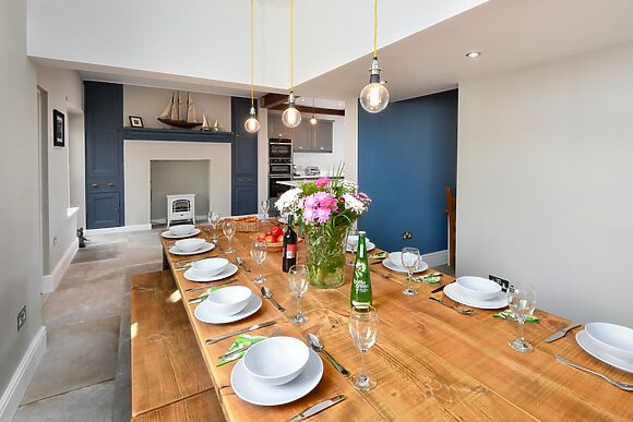 7-Bedroom House with Log Burner in Abersoch