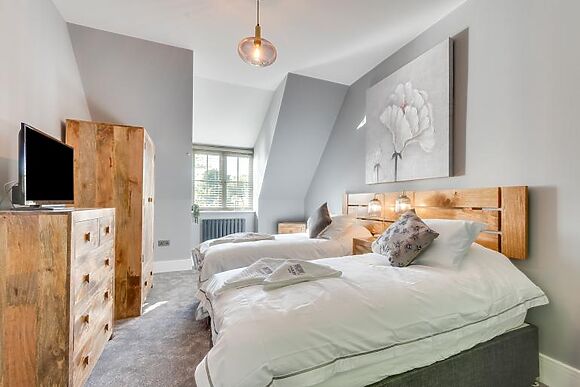 The Stables at Airy Hill Manor