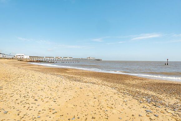 Sea Gem Southwold - photo 2 of 13
