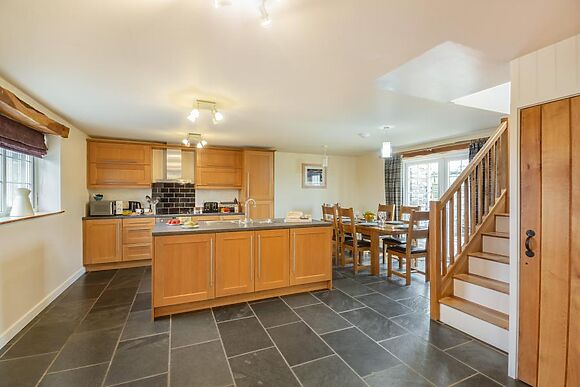 Llys Mawr