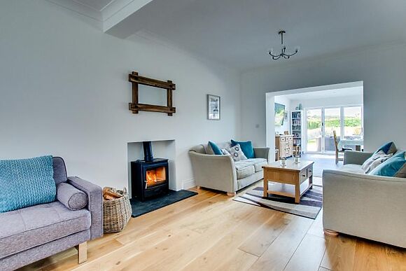 Llety Celyn The Hollies