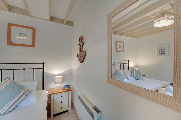 No4 Cliff House Cottages