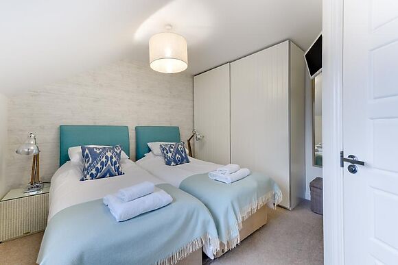 7 Seafield Upper Deck