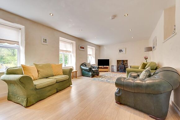Trefloyne Lodge