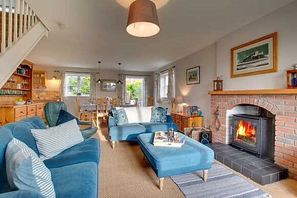 No 5 Longbeach Drive