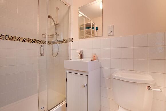 No 5 Longbeach Drive