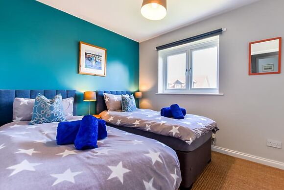 No 5 Longbeach Drive