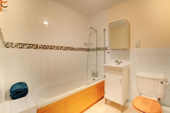 No 5 Longbeach Drive