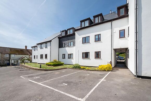 Pioneer Apt No 7