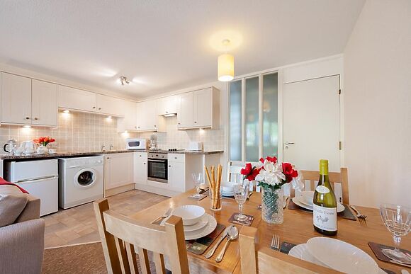 Pioneer Apt No 7