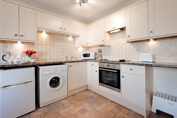 Pioneer Apt No 7