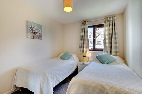 Pioneer Apt No 7