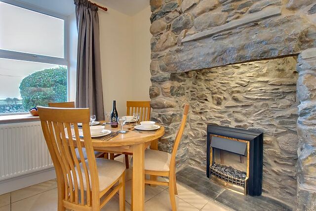 Bwthyn Y Fferm Farm Cottage