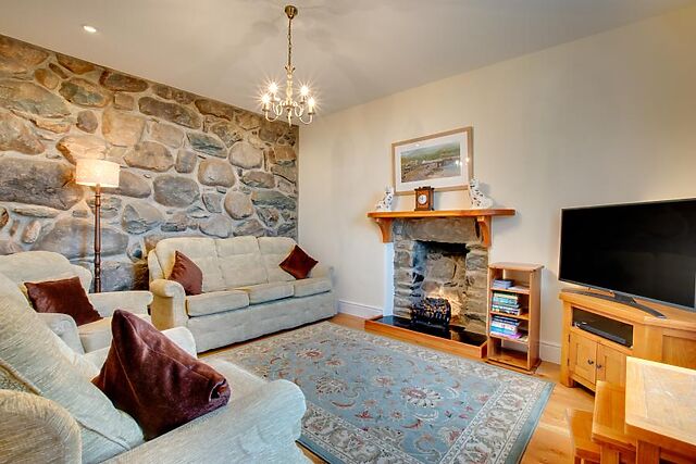 Bwthyn Y Fferm Farm Cottage