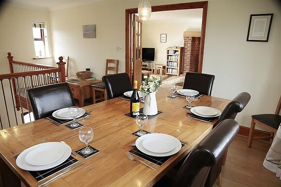 Barcud Lodge