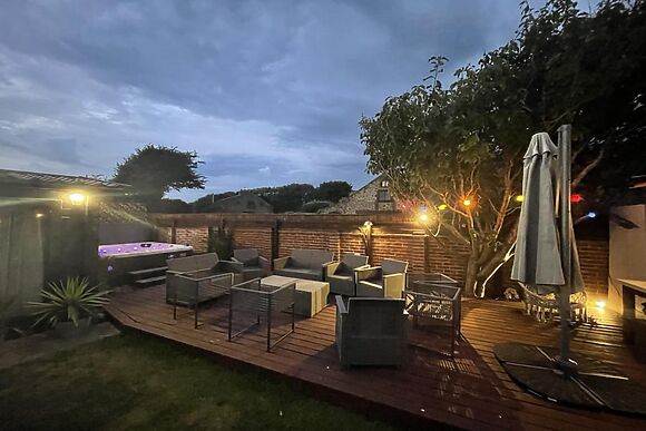 Old Cottage & The Log Cabin