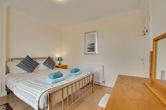 Carreg Lwyd Farmhouse