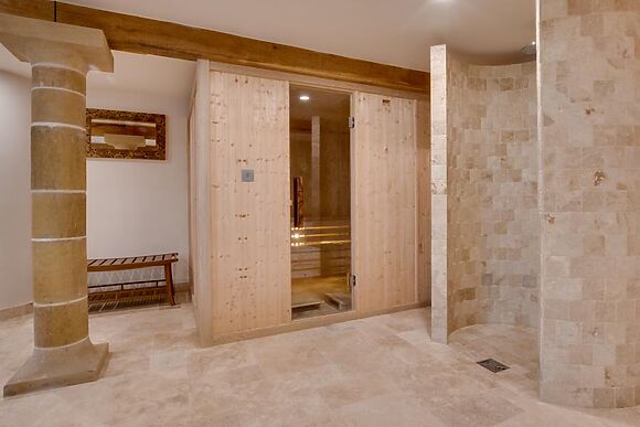 The Old Chapel And Spa