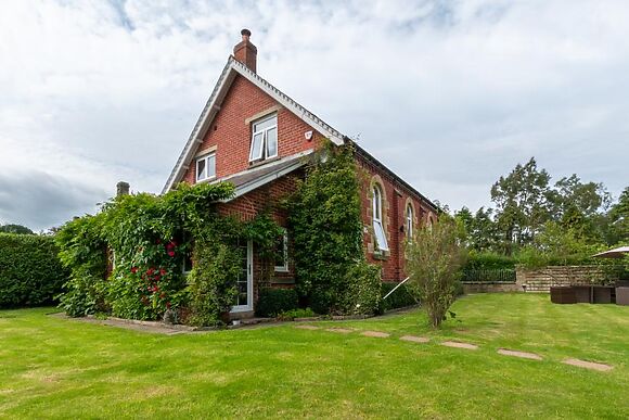 The Old Chapel And Spa