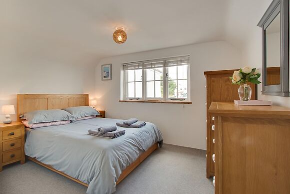 Dolphin Cottage
