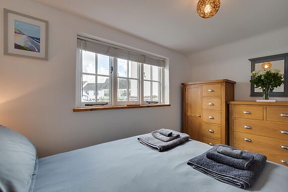 Dolphin Cottage