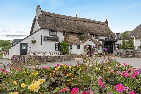 Dolphin Cottage