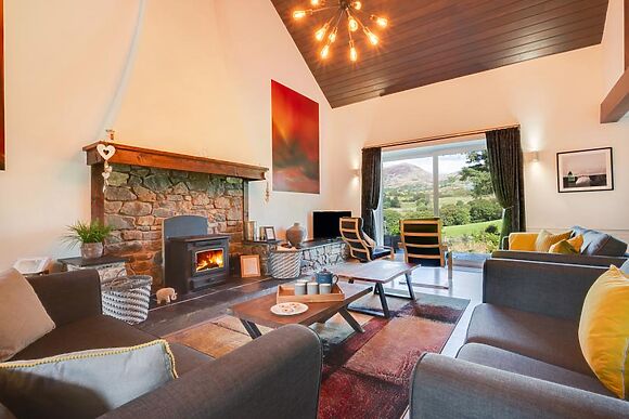 Ysgubor Caer Blaidd The Haybarn