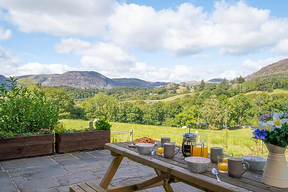 Ysgubor Caer Blaidd The Haybarn