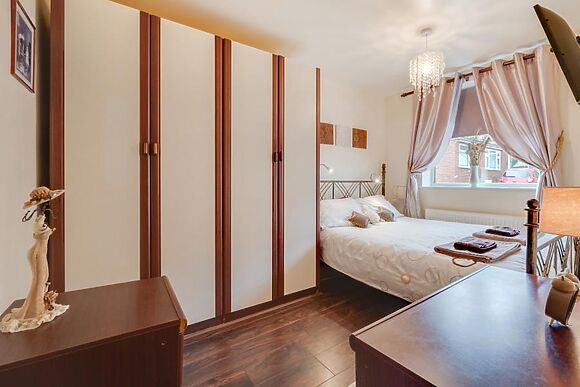7 The Bungalows