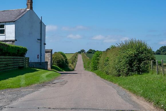 8 East Burton Cottages